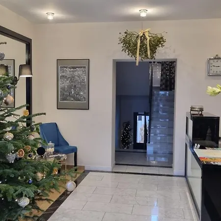 Lägenhetshotell Altara Centrum - Free Parking 4*