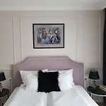 Apartahotel Altara Centrum - Free Parking 4*