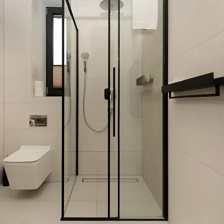 Altara Centrum - Free Parking Aparthotel