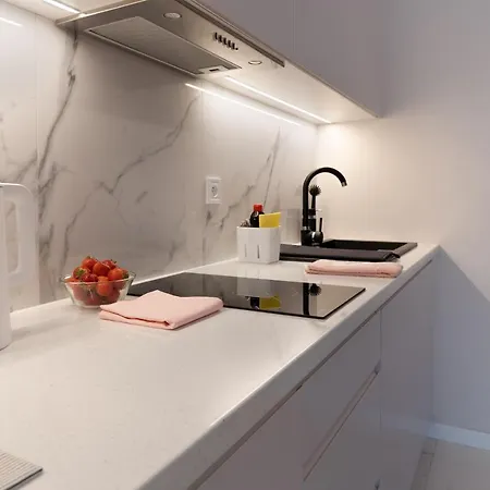 Altara Centrum - Free Parking Aparthotel 4*