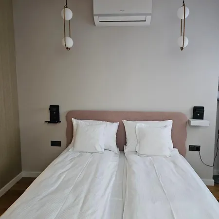 Altara Centrum - Free Parking Aparthotel